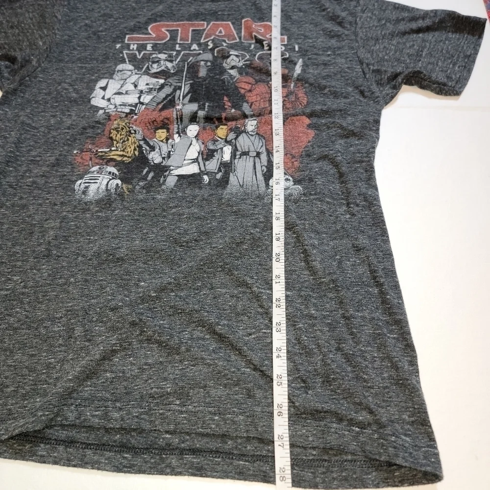 Star wars size medium man's t-shirt